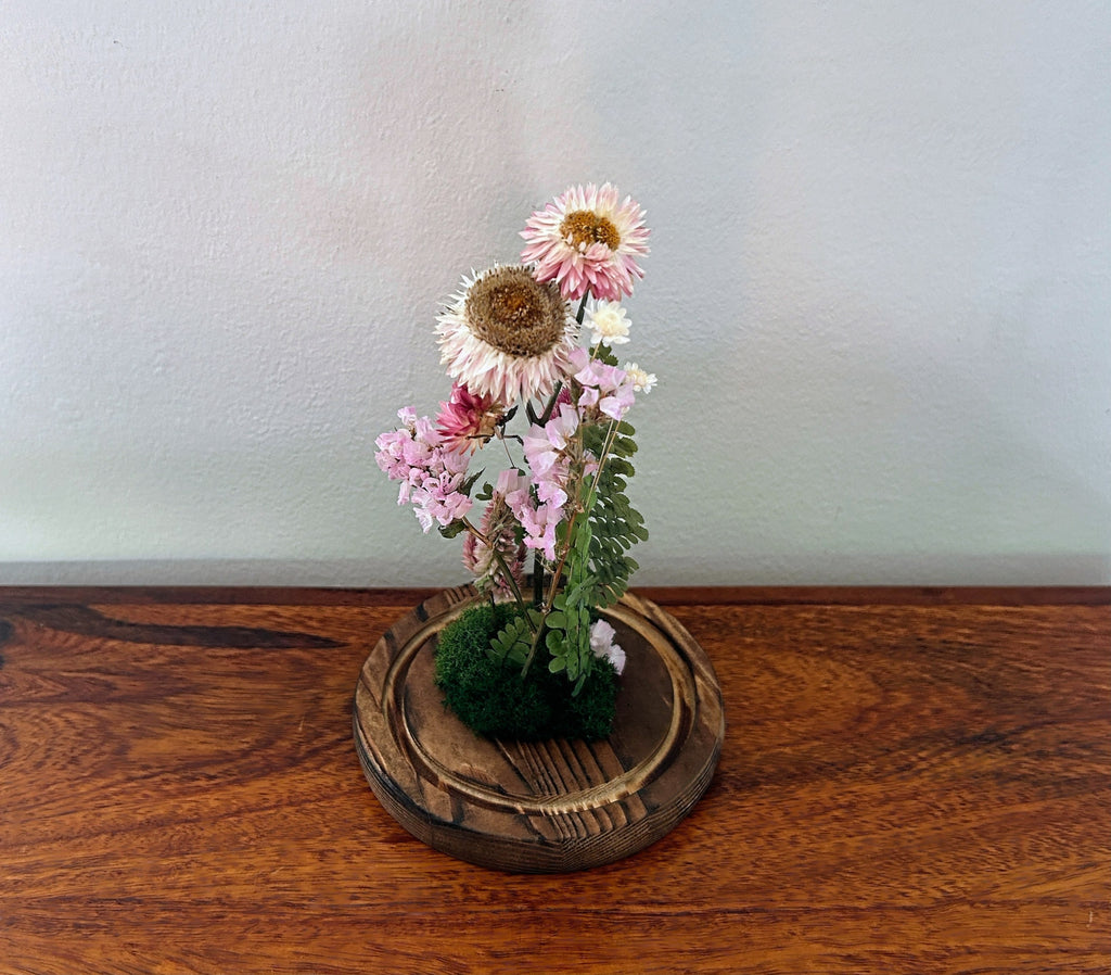 7.7" Shades of Pink Cloche