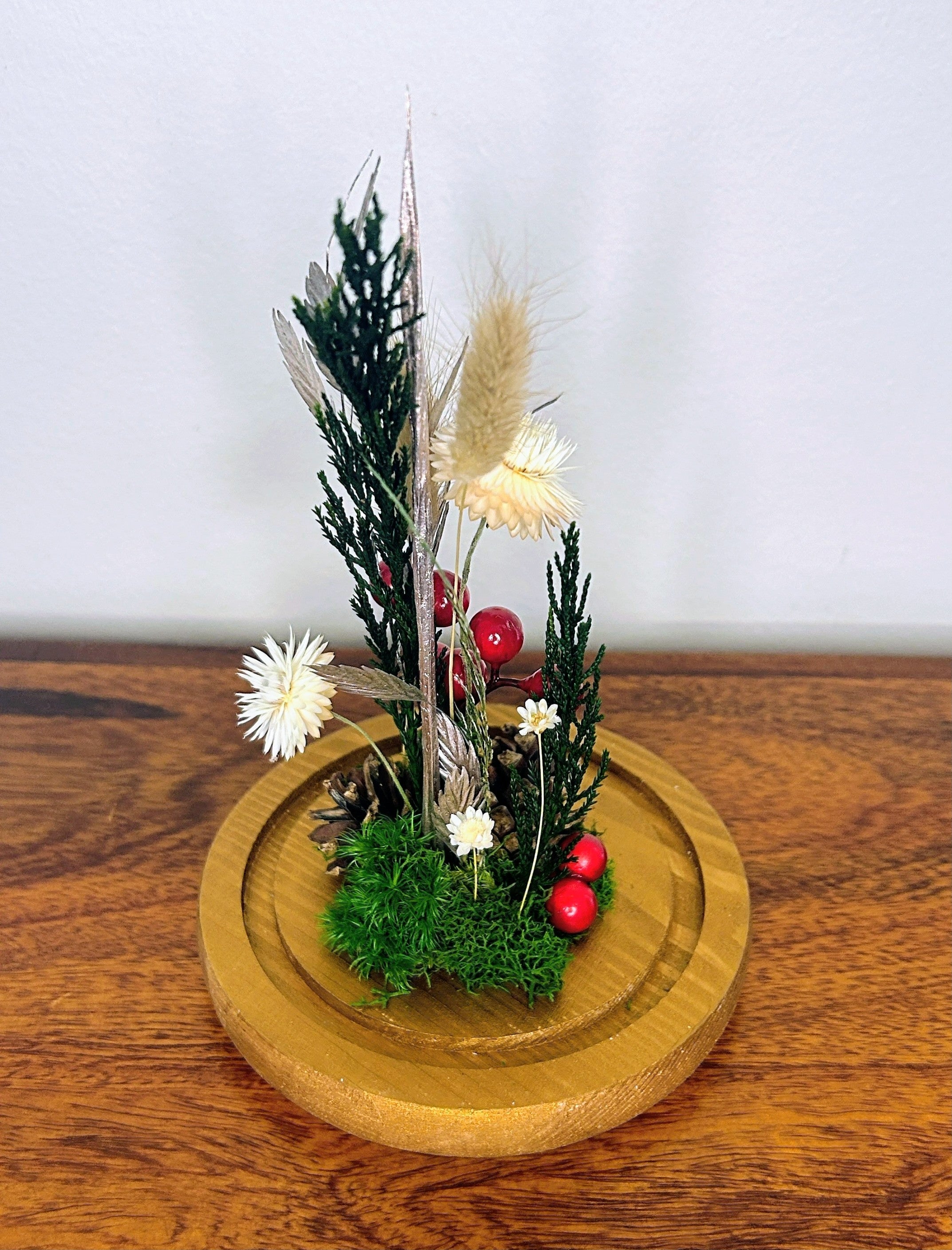 7.5" Art Festive Cloche
